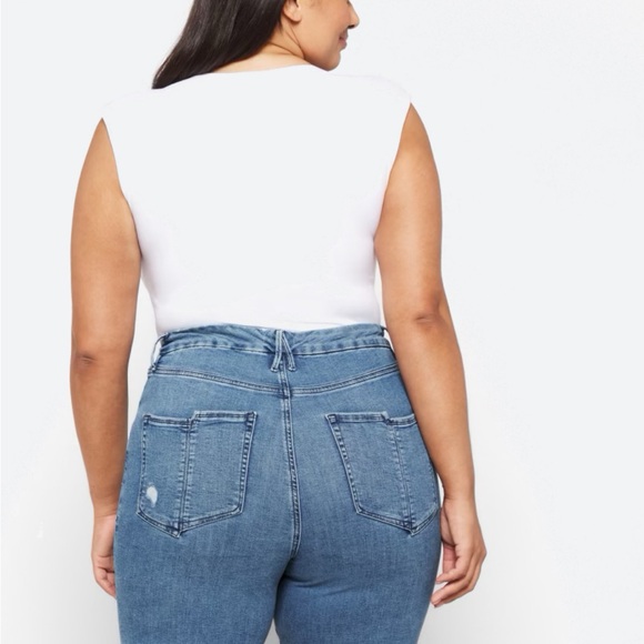 🤩 GOOD AMERICAN—GOOD SPLIT POCKET STRAIT JEAN! 🎊 - Picture 2 of 11